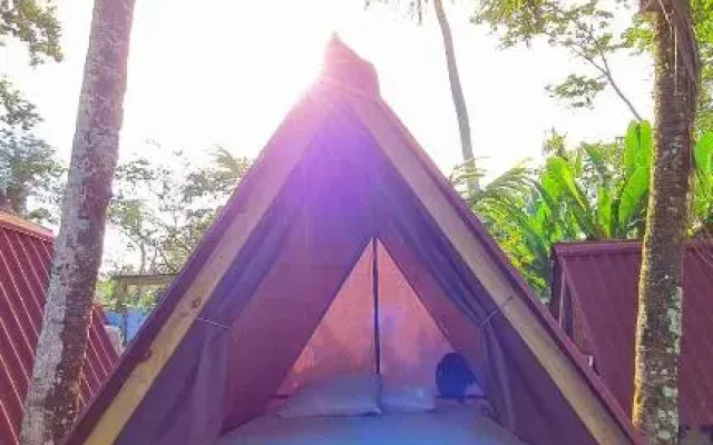 Caipira's Surf Hostel
