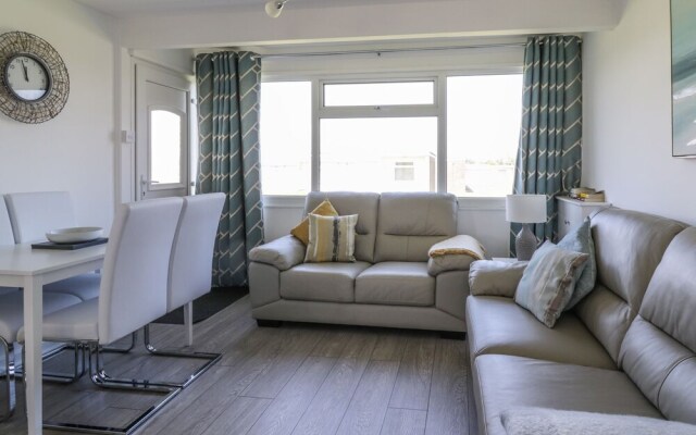 144 Sunbeach Chalet