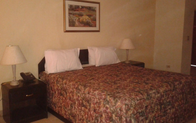 Le Monte Cristo Hotel & Suites