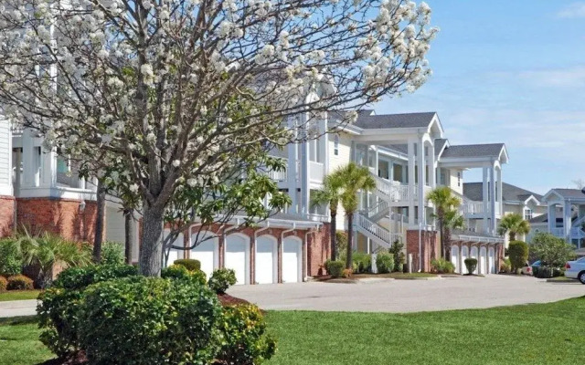 Magnolia Pointe 105 4847 3 Br condo by RedAwning
