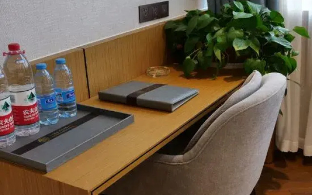 City Business Hotel