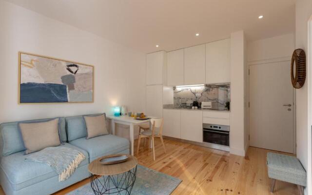 Sweet Flat 4Two in City Center w/ Balcony