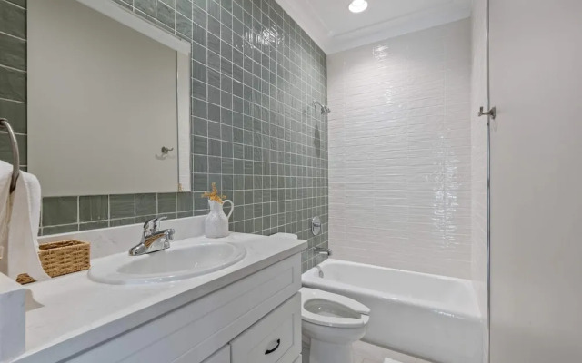 Carters Court Grand Escape