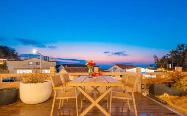 Floral Hotel·Zunman Impression Hotel (Roushen Baodian Branch)