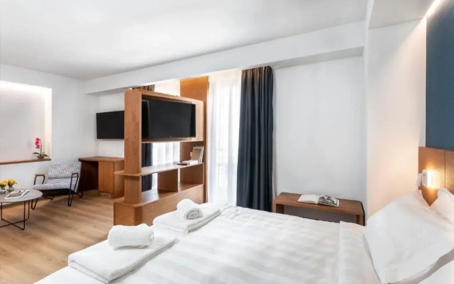 DAYS City Suites