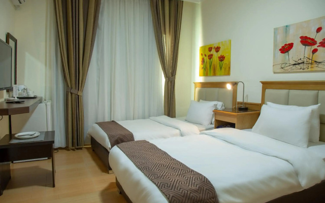 360 Hotel by Fhm