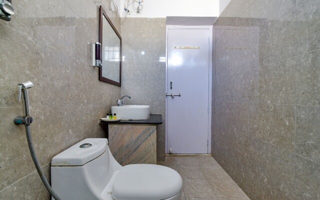 Fabhotel The Castle Homestay I