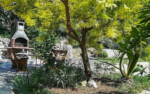 Beautiful Home in Vinisce With Wifi and 4 Bedrooms