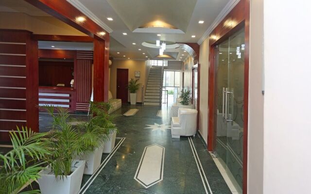 OYO 9537 Hotel Park Grace