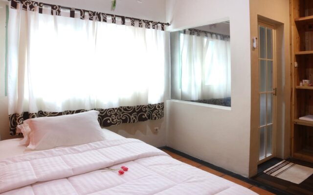 Roemah 28 Syariah Boutique Hotel