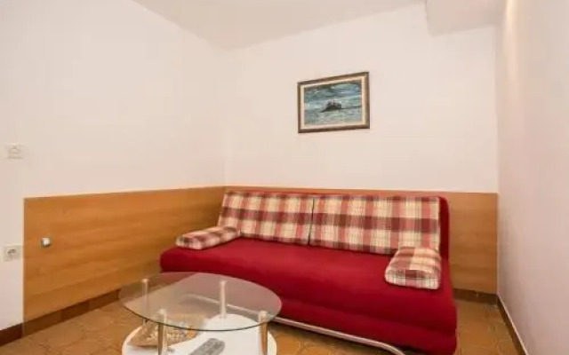 Apartments Miro 1184