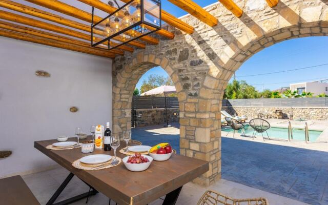 La Casa Di Pietre 2 in Rhodes