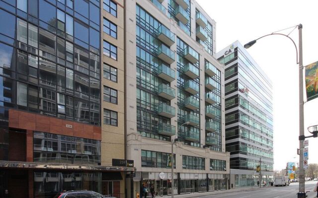 WhiteHall Suites - 20 Bluejays Way