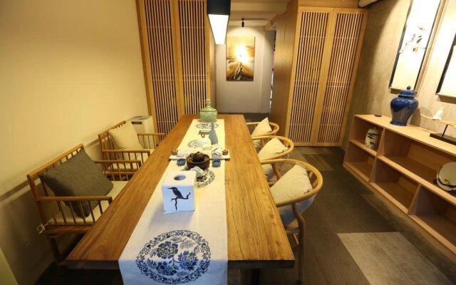 Dong Tian private courtyard