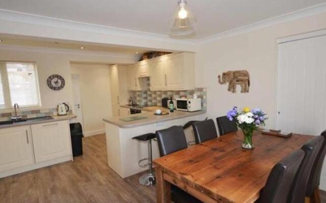 2 Fernleigh Villas