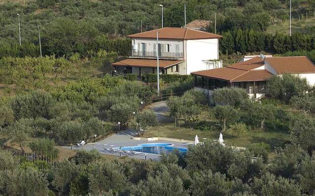 Spacious Holiday Home in Patti With Pool
