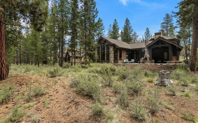 Sable Rock Manor