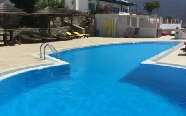 Kolitsani View Hotel