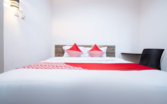 Art Guest House Syariah by OYO Rooms