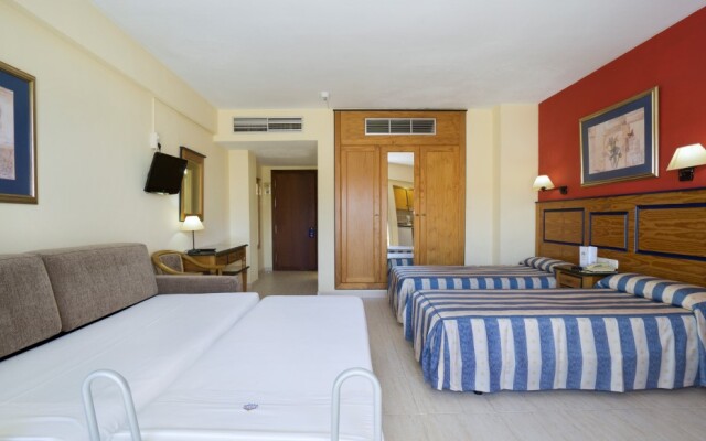 Aparthotel PYR Fuengirola