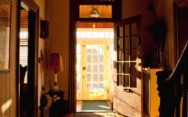 Pine Street Inn B&B