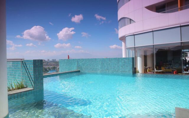 Sensa Hotel