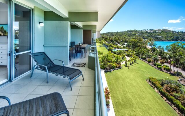 Lagoon 202 on Hamilton Island