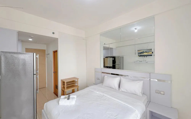 Comfortable Stay and Good Place Studio at Bale Hinggil Apartment – Guest Rooms – Surabaya