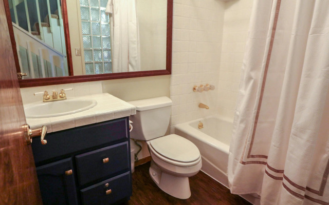 Mammoth West #106 Condo