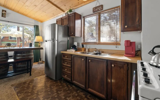 Alpine Whiskey Lodge