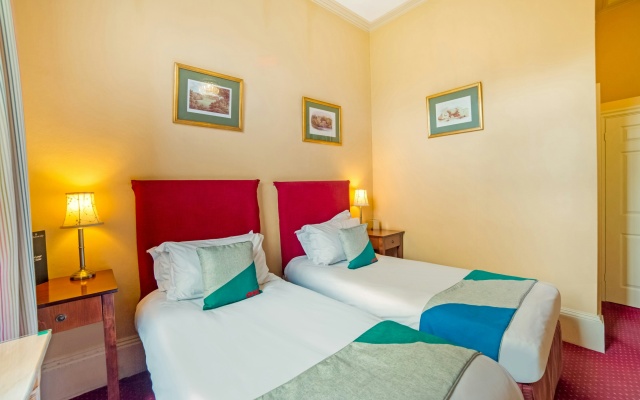 OYO Bailbrook Lodge, Bath