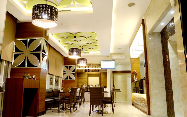 Biz Boulevard Hotel