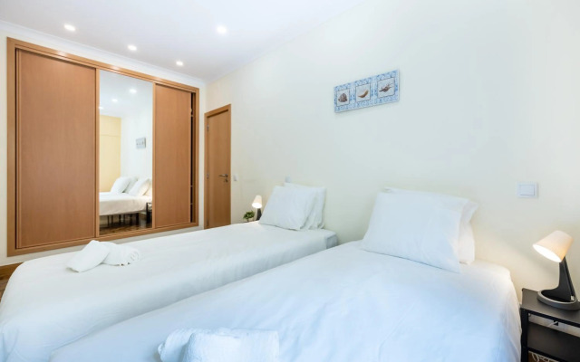 Urban City View Apartment