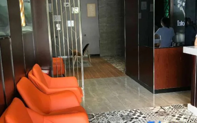 Poshtel (Canton Tower Consulate)