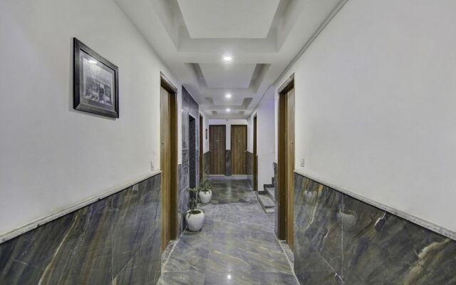 Oyo Home 39565 Decent Studio Cyber Hub