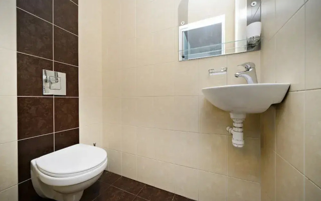 Guest House Yum Yum - Hostel