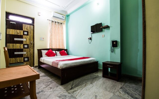 Viraj Hotel By OYO Rooms