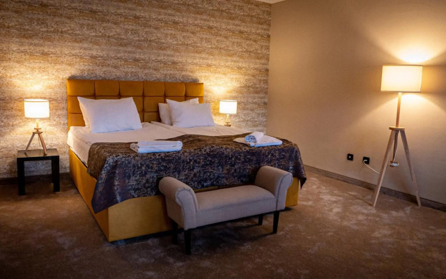 Riverside Boutique Hotel