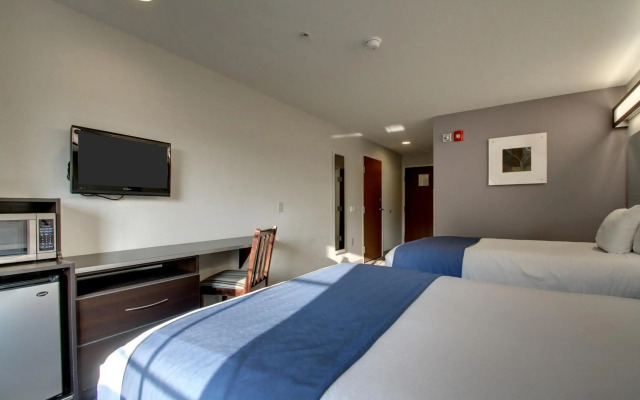 Microtel Inn & Suites by Wyndham Tuscaloosa Near University