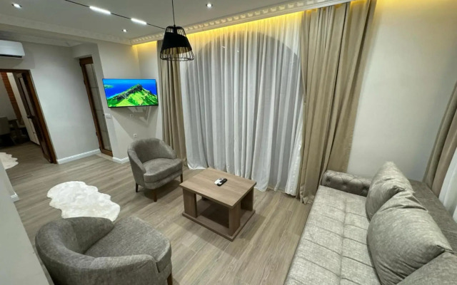 Apart Hotel Llolla