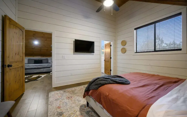 Quiet/private Cabin - Couples/family - Ideal Location