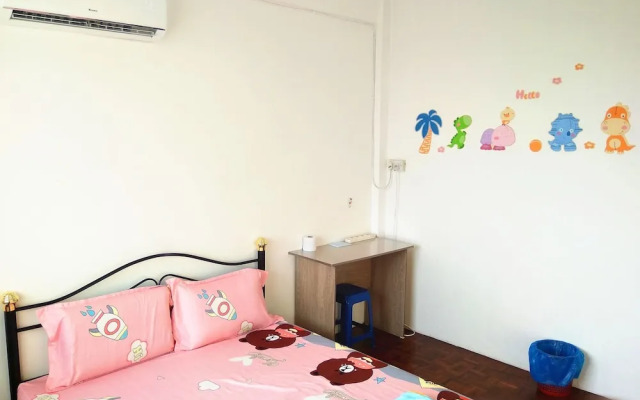 H Homestay - Semi D 1000Mbps (1Gbps) Wifi, Astro & Private Parking