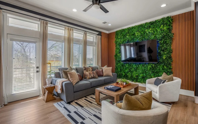 The Green Haus Luxxe Cabana Rooftop Retreat