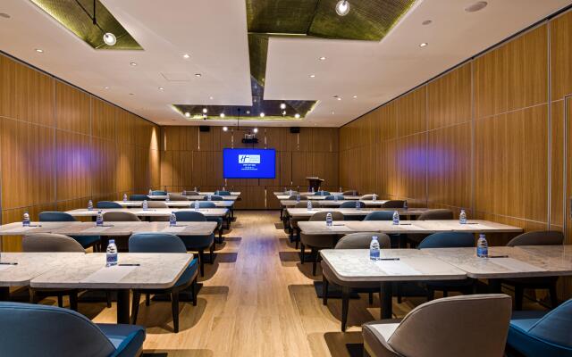 Holiday Inn Express Shenzhen Dongmen by IHG