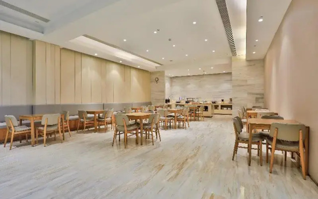 Ji Hotel (Hangzhou Xiaoshan Airport)
