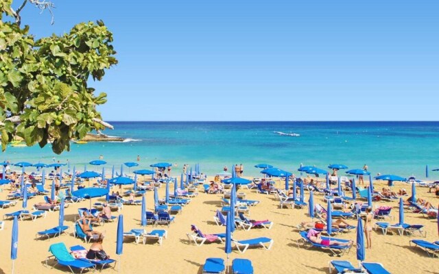 Dion Protaras in Protaras
