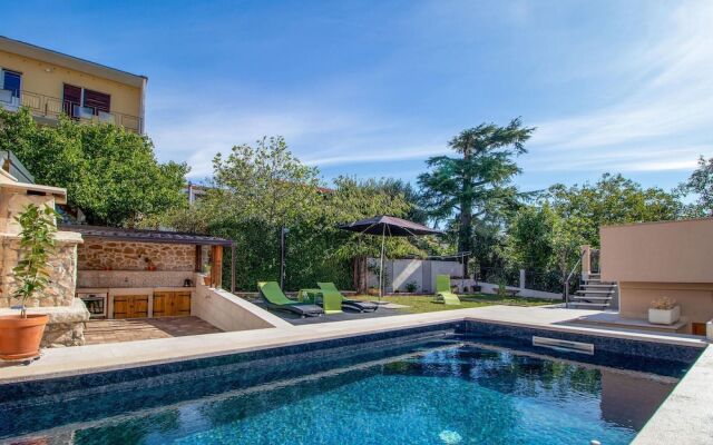 Amazing Home in Dramalj With Wifi and 1 Bedrooms