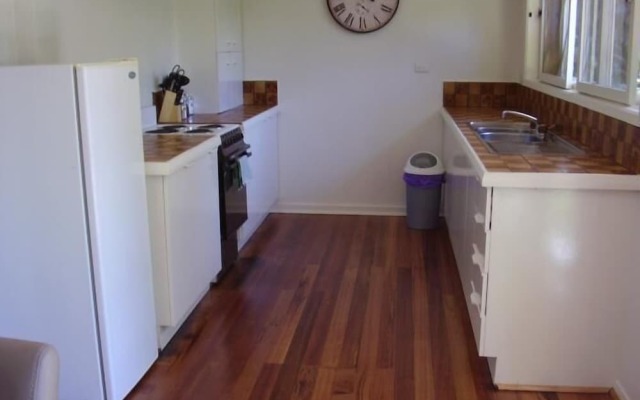 Yarra Glen Racecourse Apartments