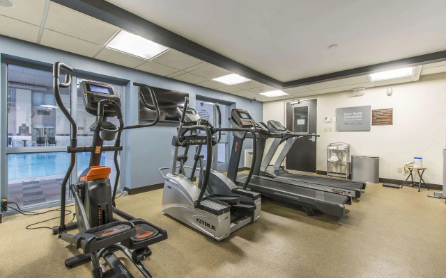 Quattro Hotel & Conf. Centre, an Ascend Collection Hotel