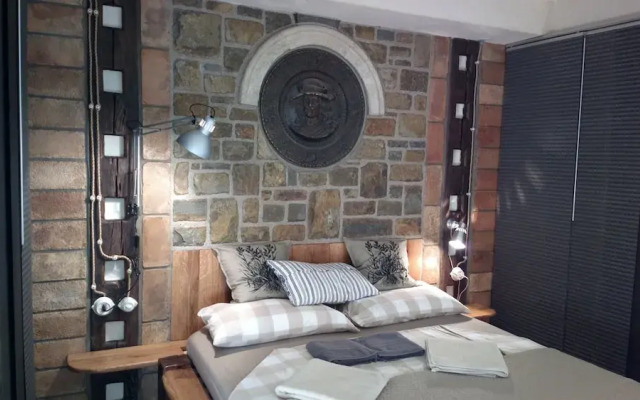 Monfort Apartments